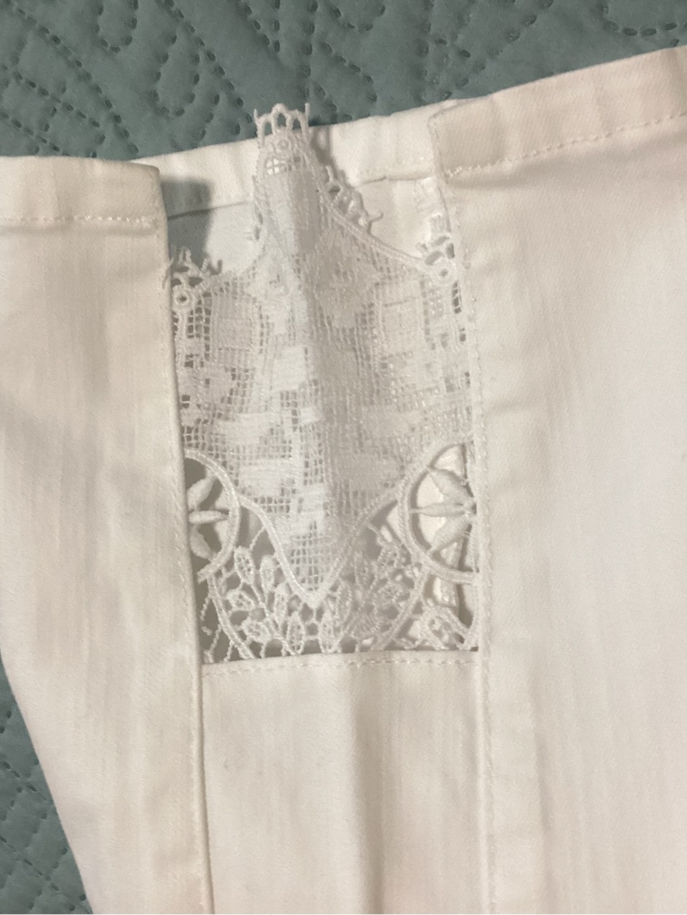 Soft Surroundings NWT Lace accent white jean.